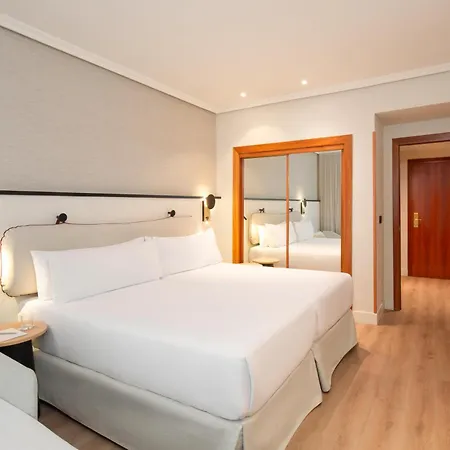 Hotel Madrid Alameda Aeropuerto, Affiliated By Melia Exterior photo