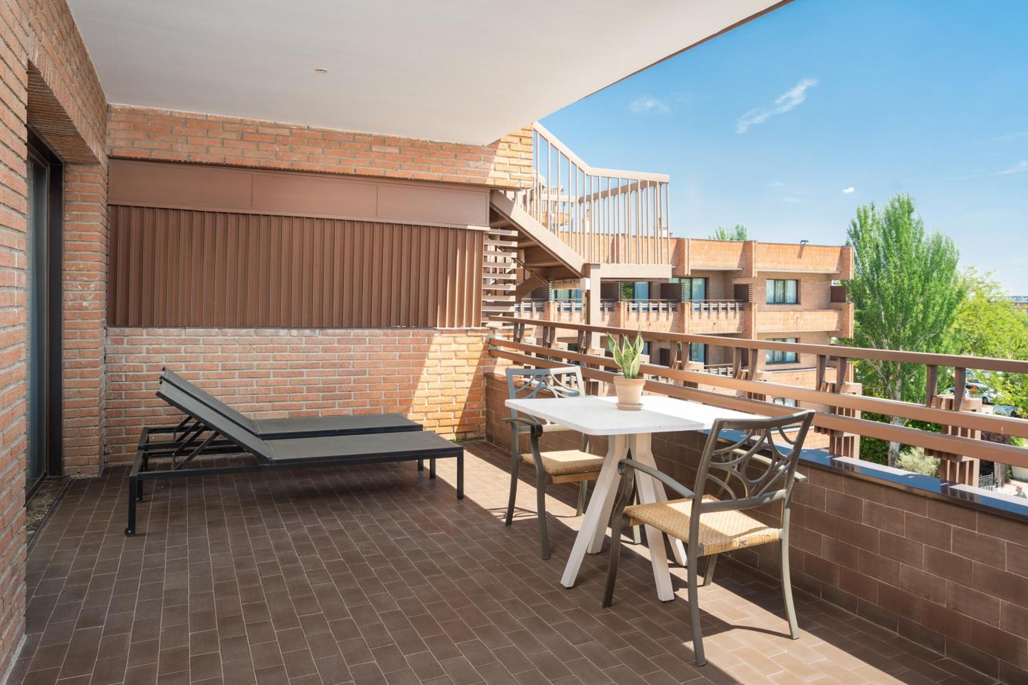 Alameda Aeropuerto, Affiliated By Melia 4* Madrid