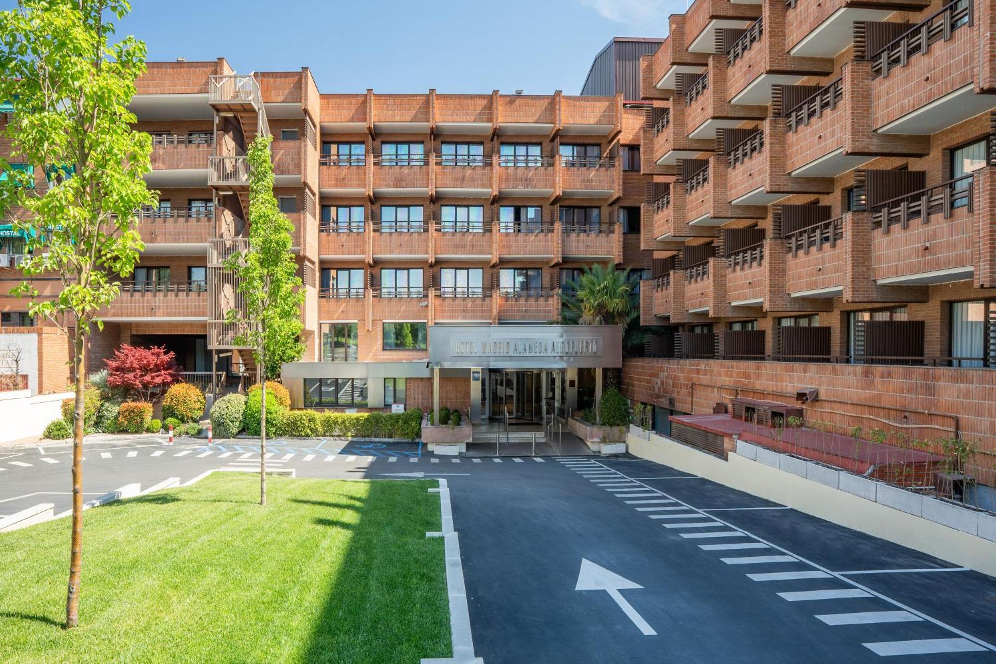 Hotel Alameda Aeropuerto, Affiliated By Melia